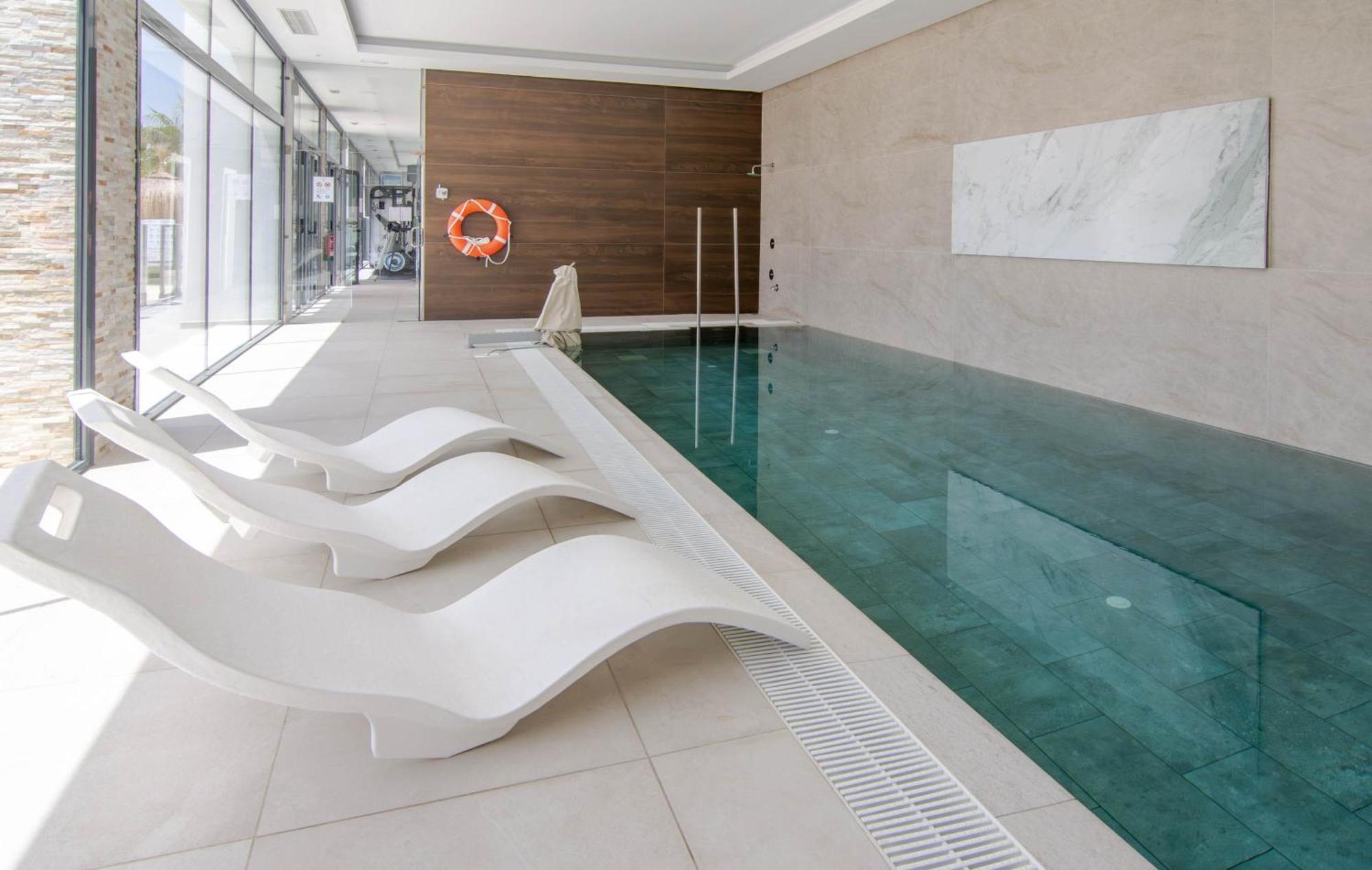 Cah - Large Terrace, Indoor Pool And Gym Marbella