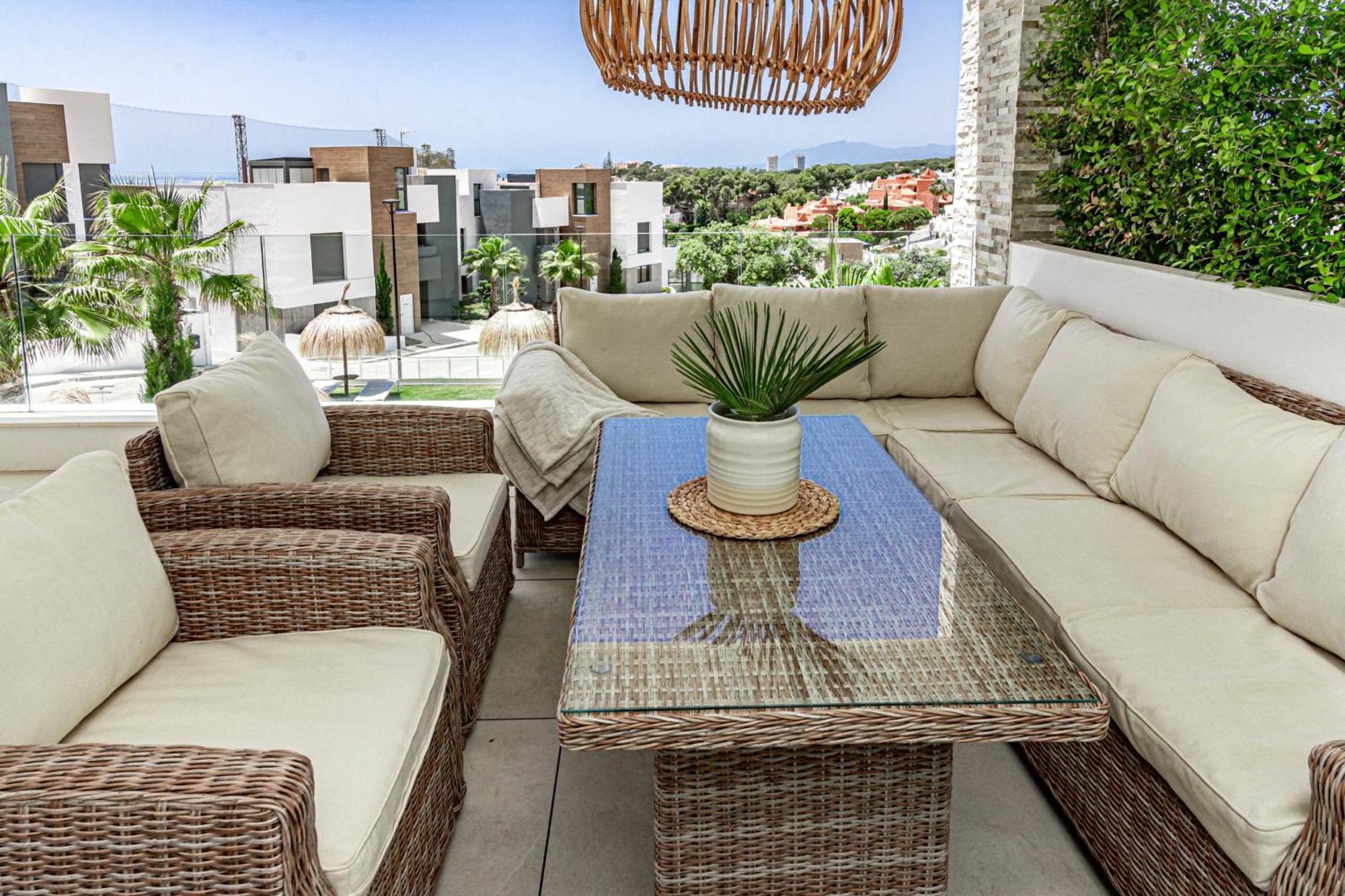Cah - Large Terrace, Indoor Pool And Gym Apartment *