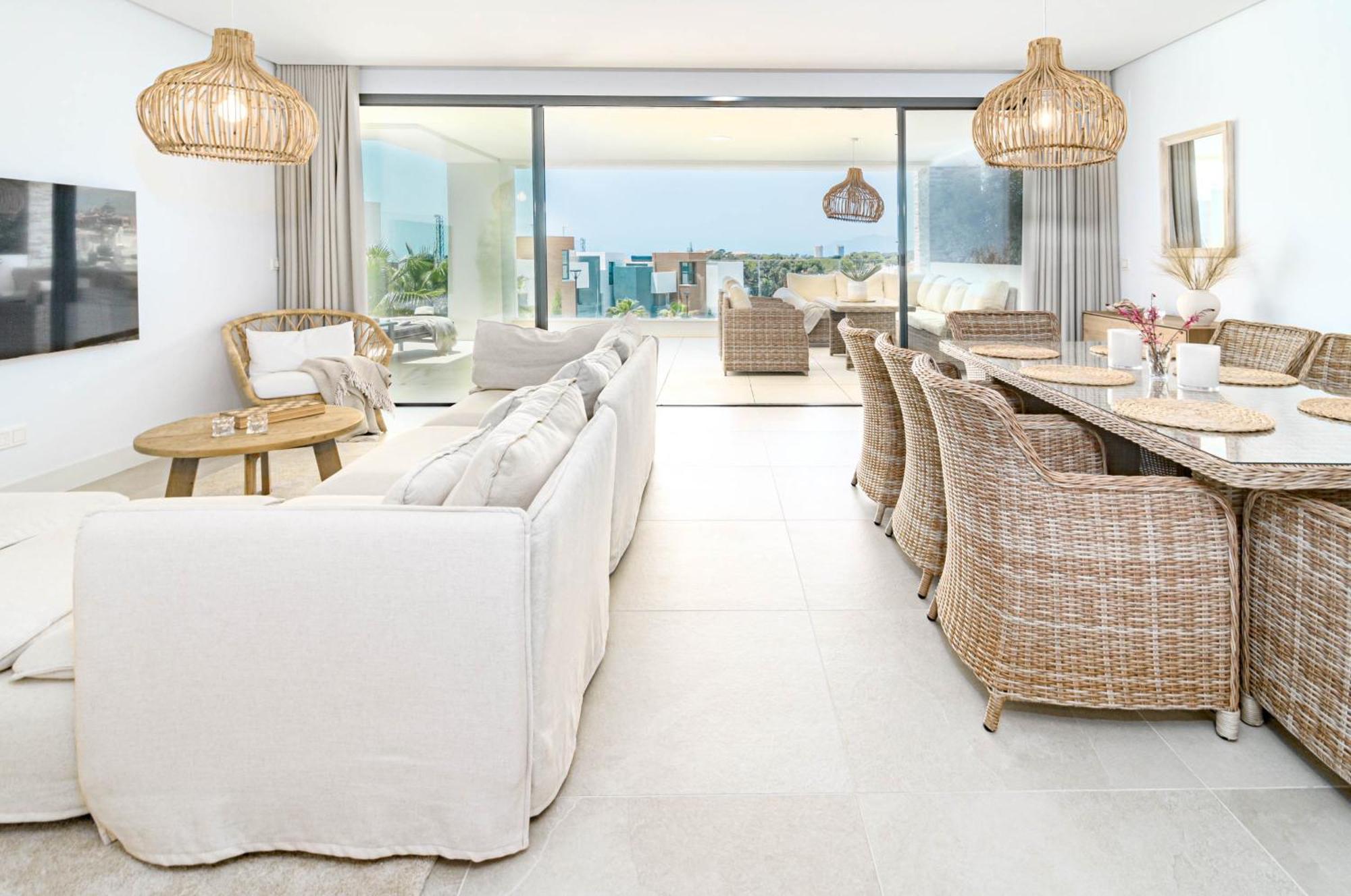 Cah - Large Terrace, Indoor Pool And Gym Apartment