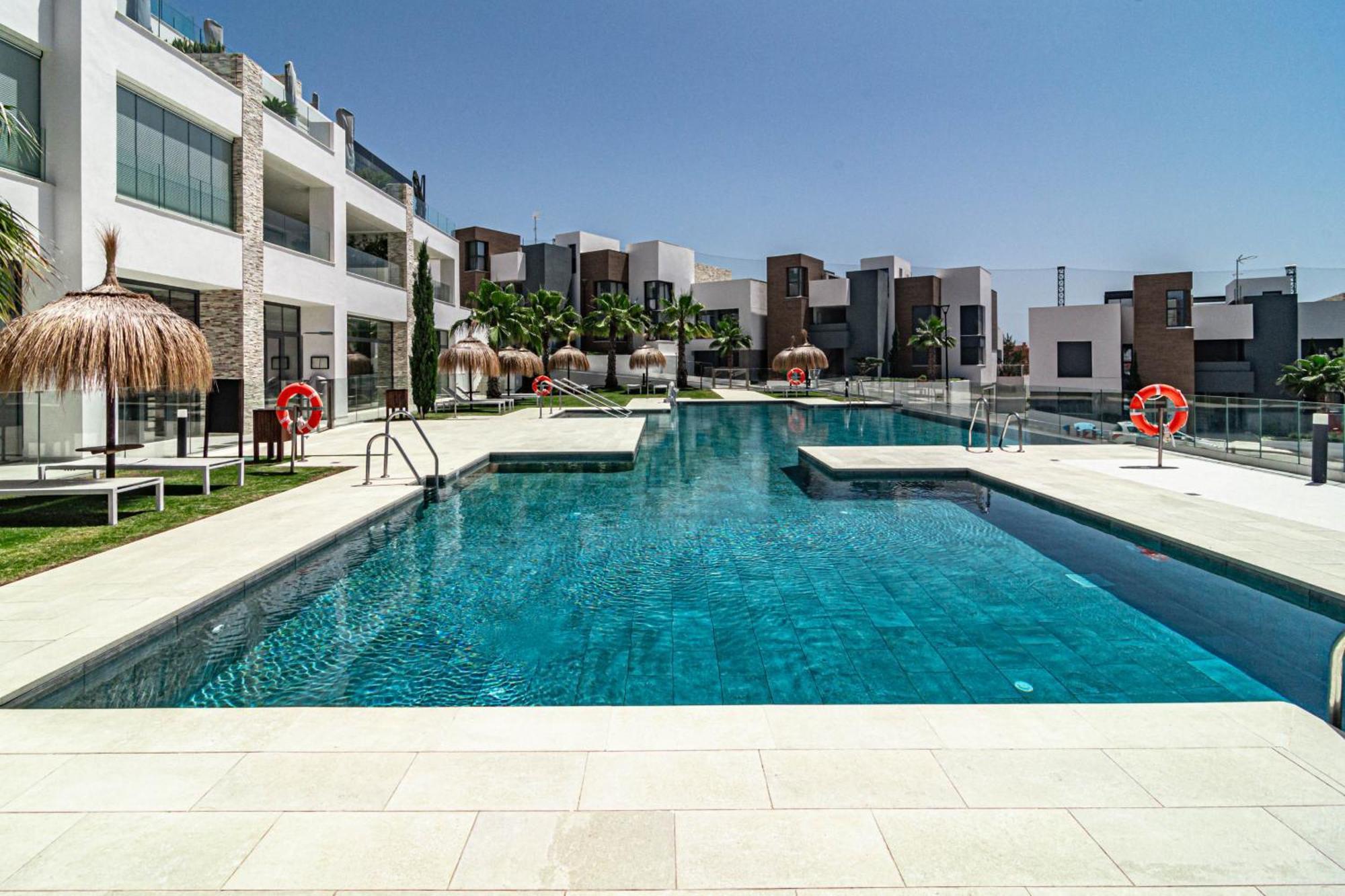 Cah - Large Terrace, Indoor Pool And Gym Marbella