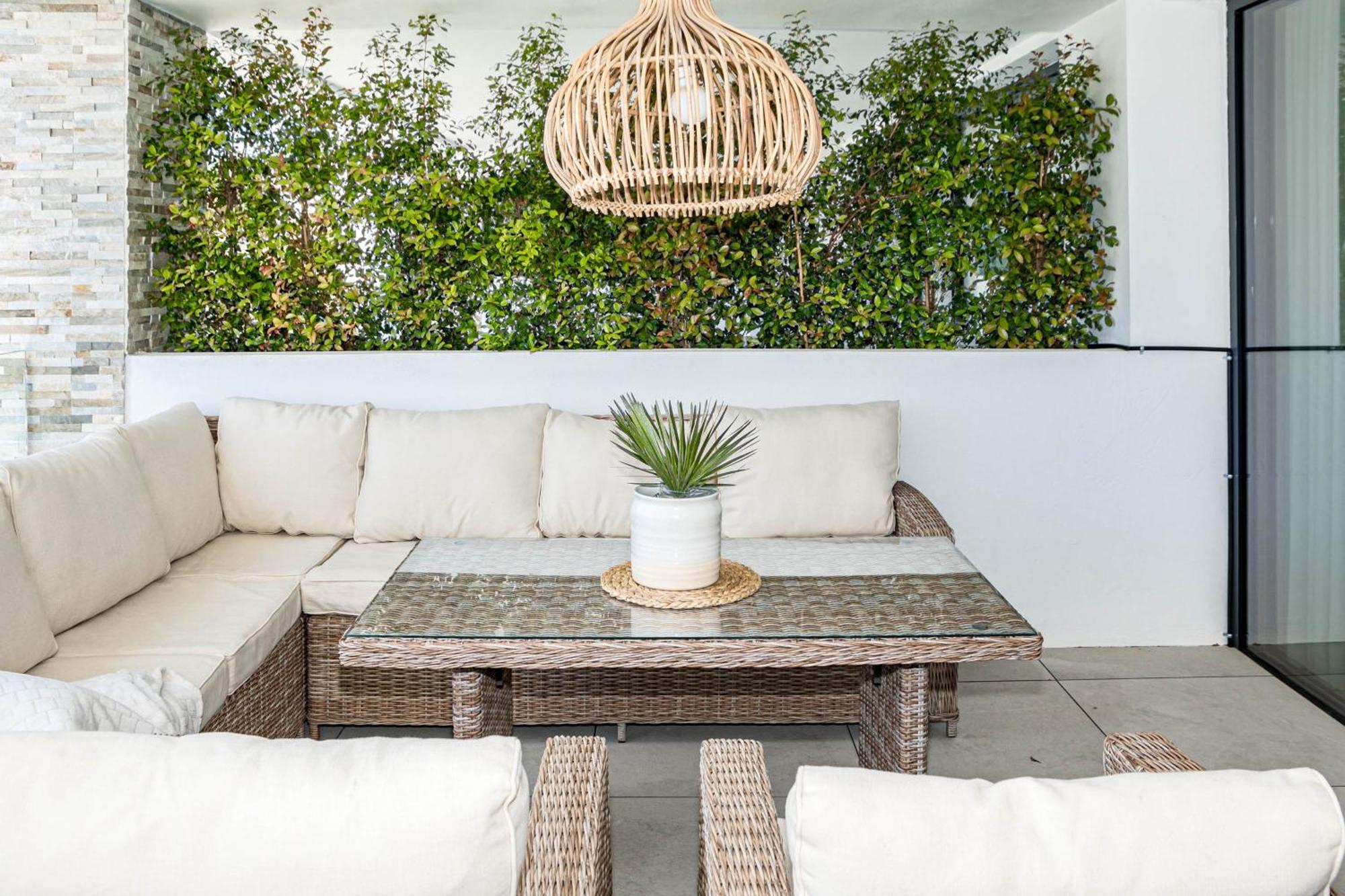 Cah - Large Terrace, Indoor Pool And Gym Apartment