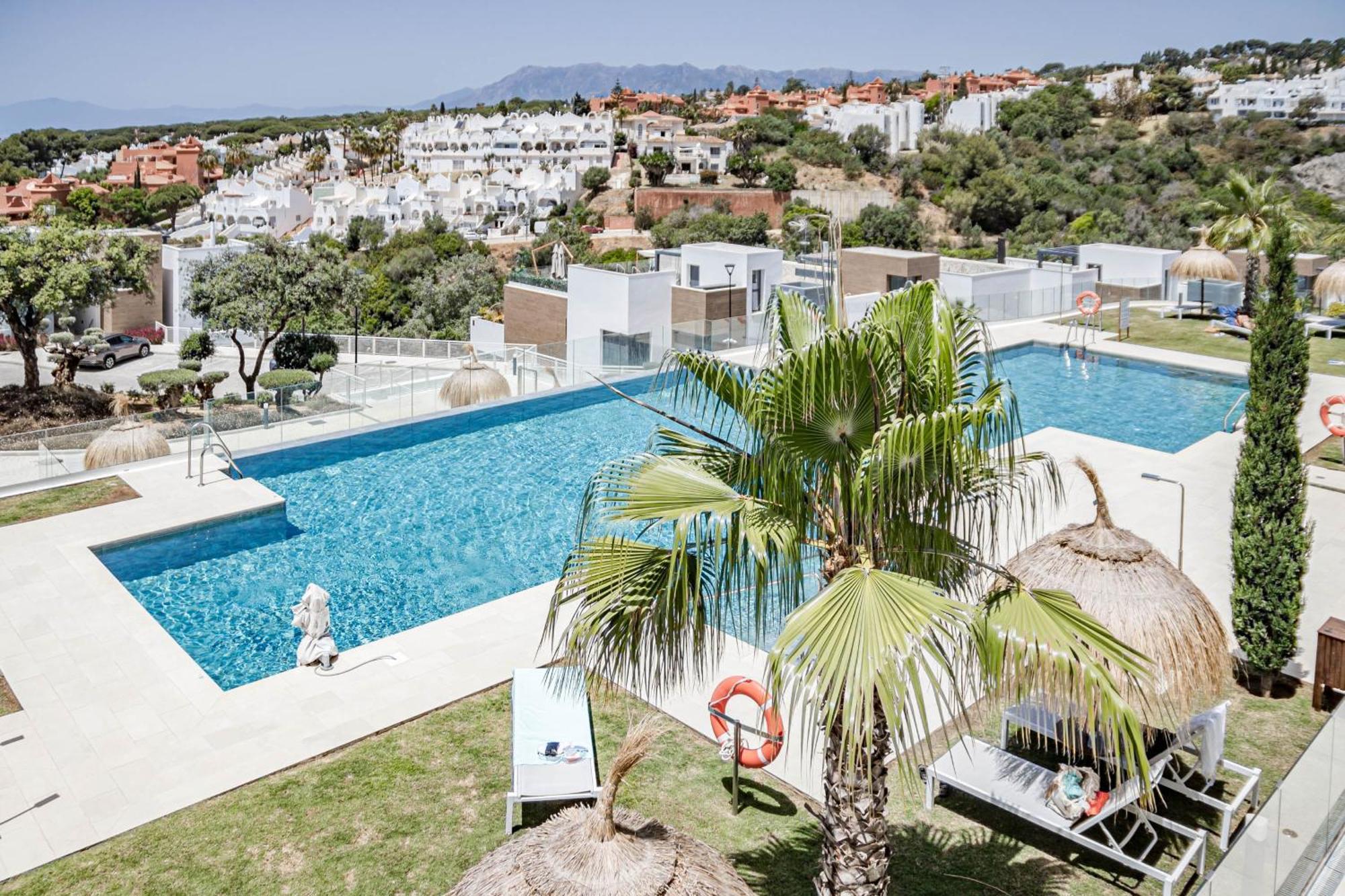 Cah - Large Terrace, Indoor Pool And Gym Marbella